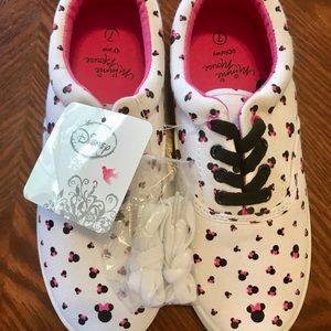 NEW Disney Minnie Mouse Shoes Sneakers Sz 7